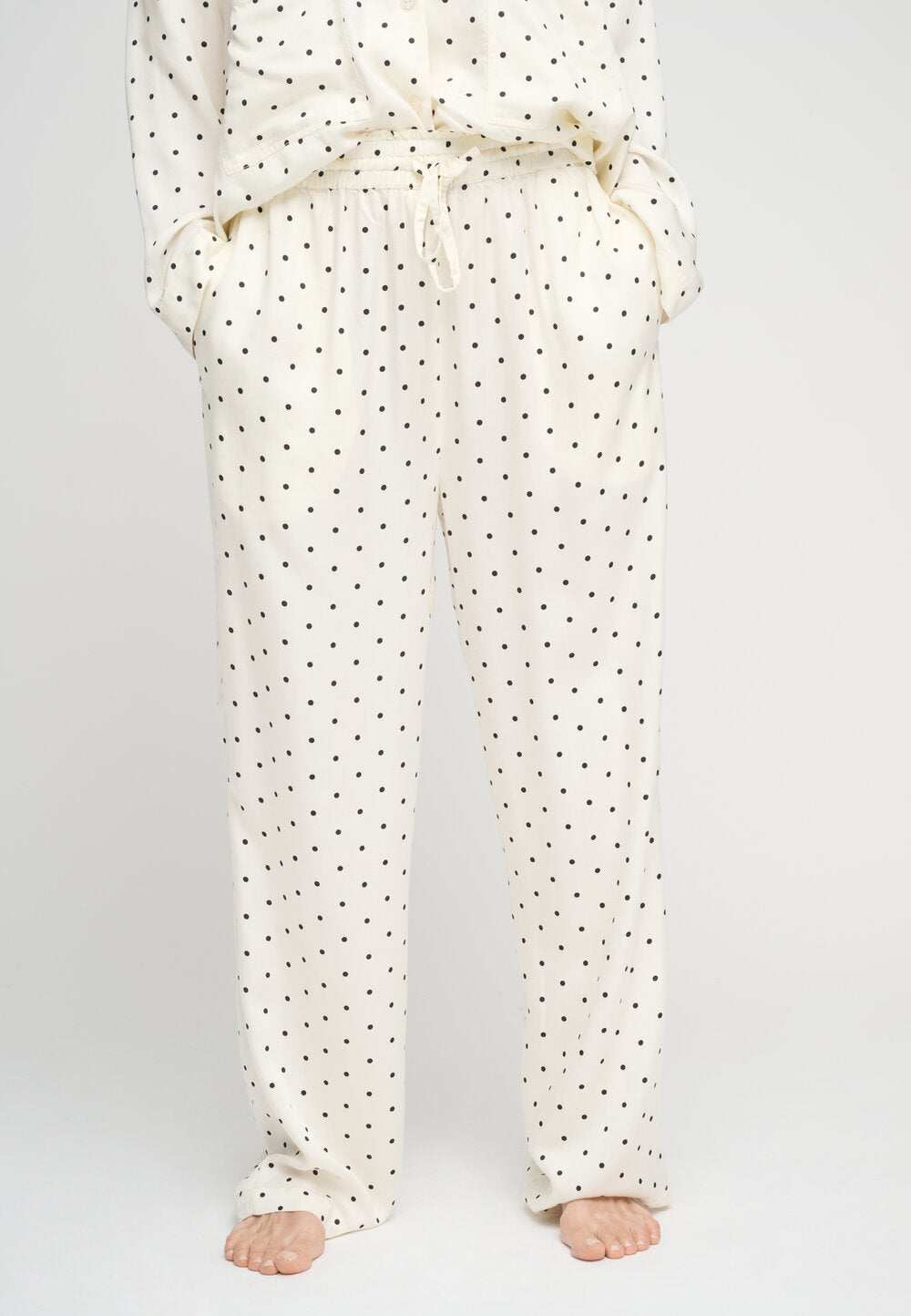 Moon silky natbukser - ecru/black dots